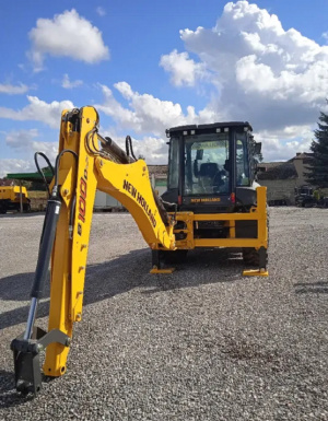 Экскаватор-погрузчик New Holland B100D
