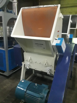 Дробилка для пленки и мешков с высокой производительностью DSNL - 650-В