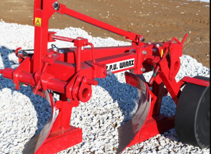 Плуг двухкорпусной навесной U018/3 Wirax Польша