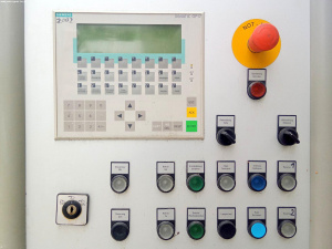 Роботизированная ячейка для фрезерования ABB IRB 2400 M2000