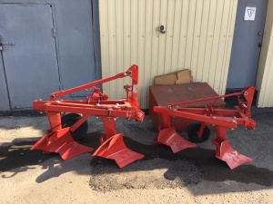 Плуг двухкорпусной навесной U018/3 Wirax Польша