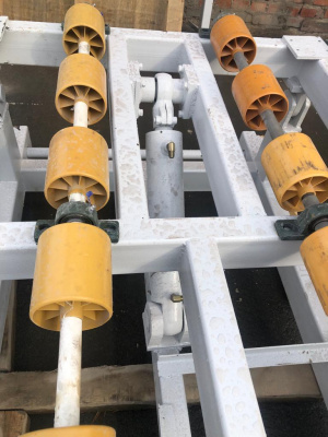 Роликовый конвейер с электроприводом