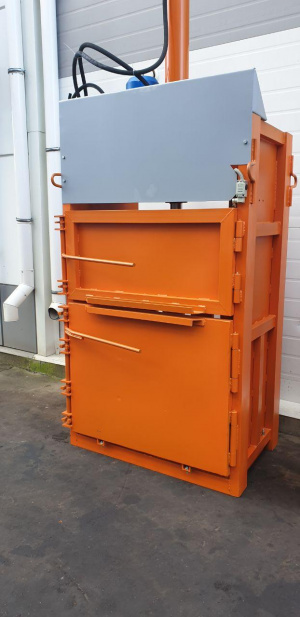 Пресс для макулатуры l В наличии