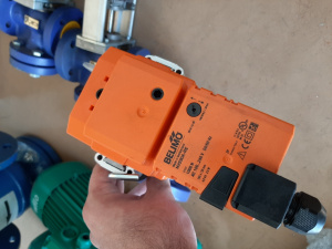 Клапан трехходовой смесительный с приводом Belimo