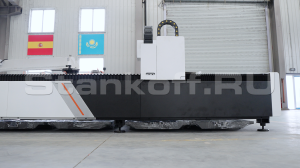 Оптоволоконный станок для резки металла XTC-1530H/3000 Raycus/Reci