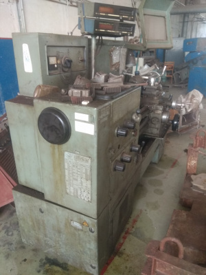 Токарный станок 16Б16