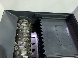 Промышленный одновальный шредер VS-2260