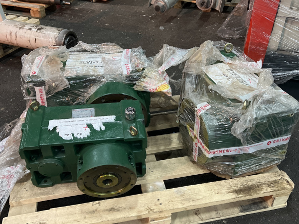 Шнеки, шнековые пары и редукторы для экструдеров