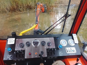 Земснаряд амфибия гусеничный