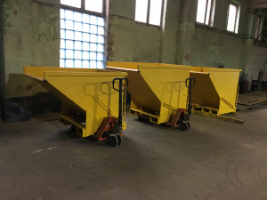 Контейнер самопрокидывающийся КСО-1,5