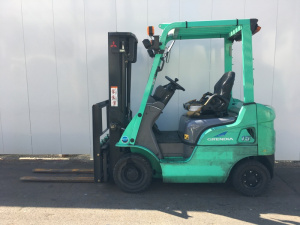 Вилочный погрузчик Mitsubishi KFGE15T-KF34 с боковым смещением