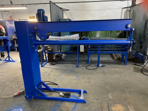 Фальцеосаодочный электромеханический усиленный станок ФОС-МУ 1300x1.5