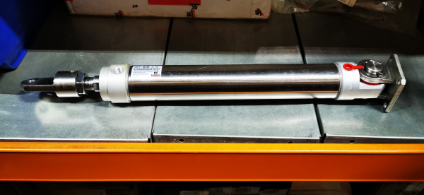 Пневмоцилиндр Camozzi 27M2A40A0205-RC01