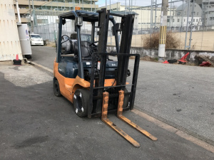 Вилочный погрузчик Toyota 02-7FG18, на автомате