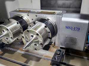 Обрабатывающий вертикальный центр HYUNDAI WIA F 500 PLUS