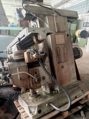 Станок консольно-фрезерный 6Р81