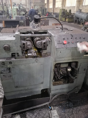 полуавтомат профиленакатной (резьбонакатной) двухроликовый А2528