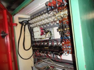 Плоскошлифовальный станок URB-750A