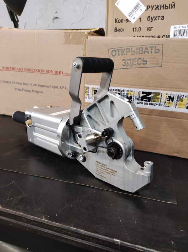 Пневматический пуклевочный инструмент PRESS-STEEL RI 3579