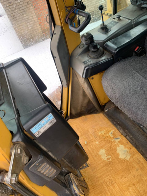 Гусеничный бульдозер Caterpillar D5N XL