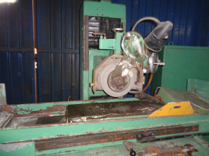 Плоскошлифовальный станок URB-750A