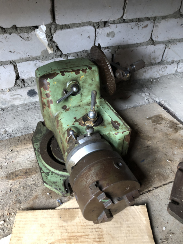 Делительное приспособление с патроном 125 мм