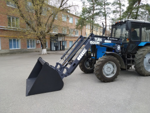 Погрузчик TУРС-1500-0 без джойстика