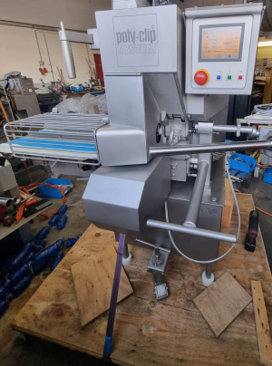 Клипсатор Poly-Clip FCA 3430-18