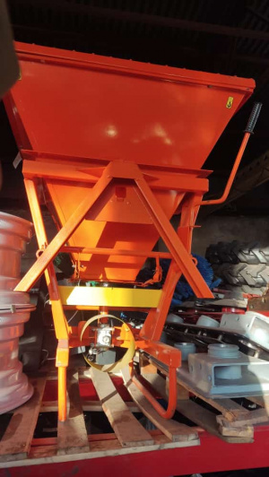 Разбрасыватель песка А-116-01