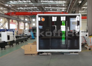 Высокомощный оптоволоконный лазерный станок XTC-1560G/12000 Raycus