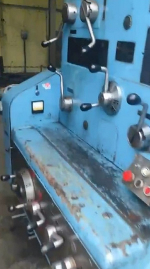 Токарно-винторезный станок с УЦИ 1М65Ф2 РМЦ5000