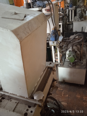 Линию Вертикально-литьевых установок 3 шт. СО228М, СО228А и Дробилку