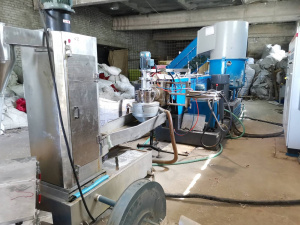 двухкаскадный гранулятор с пласткомпактором 250-300 кг/ч