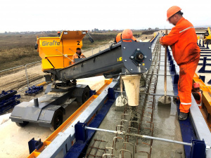 Бортовая оснастка для мостовых балок