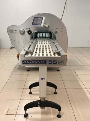 Автоматическая упаковочная машина AUTOMAC 55 PIU для упаковки пищевых продуктов на подложке в стрейч-пленку