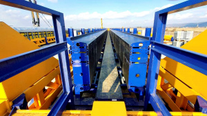 Бортовая оснастка для мостовых балок