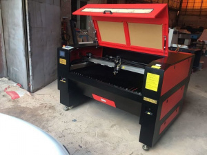 Станок для лазерной резки BK-1390