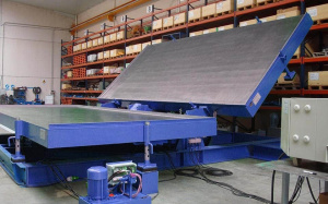 Гидравлический стол для двойных стеновых плит