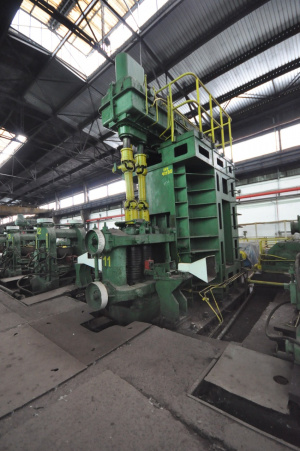 СТАН ГОРЯЧЕЙ ПРОКАТКИ ПРУТКОВ