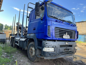 Лесовоз МАЗ (двигатель Mercedes)