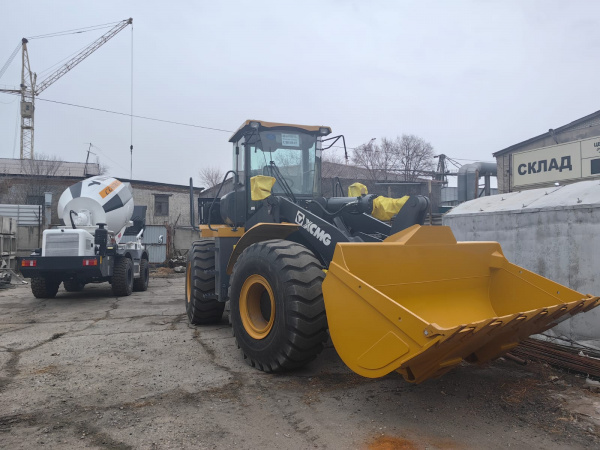 Фронтальный погрузчик XCMG ZL50FV