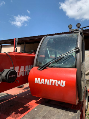 Телескопический погрузчик MANITOU MRT 3050