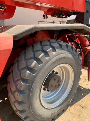 Телескопический погрузчик MANITOU MRT 3050