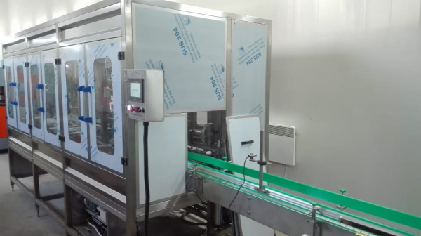 Триблок розлива XGF 4-4-1 + транспортер 2 м. (вход) + транспортер 2 м. привод 0,3 м (выход)