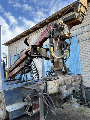 Лесовоз МАЗ (двигатель Mercedes)