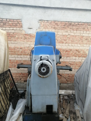 Вертикально-фрезерный станок ВМ-127