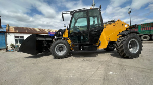 Телескопический погрузчик Rantex XT790