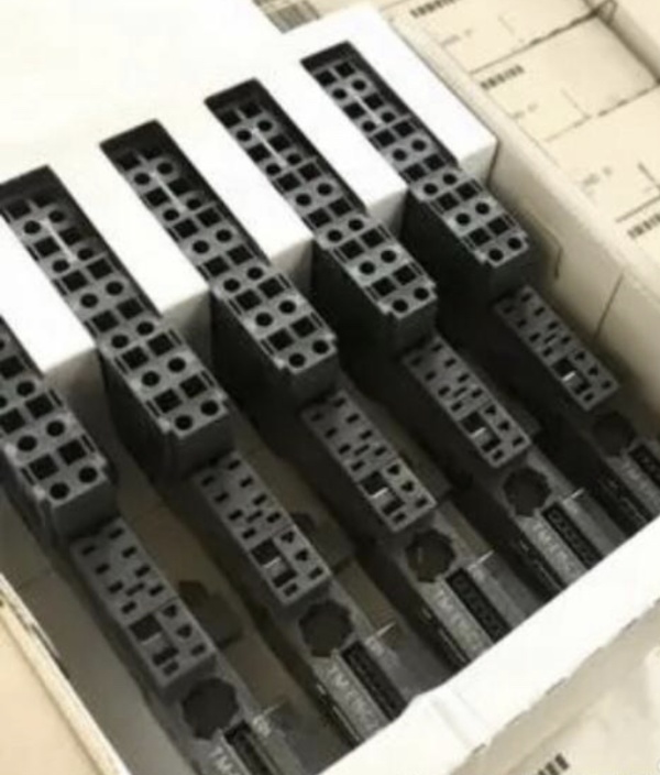 Терминальный модуль Siemens 6ES7193-4CA50-0AA0