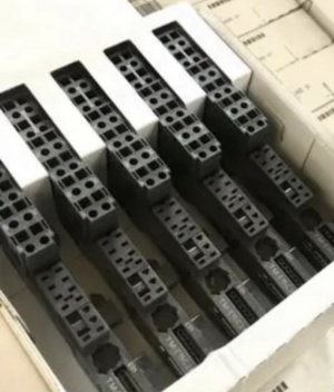 Терминальный модуль Siemens 6ES7193-4CA50-0AA0