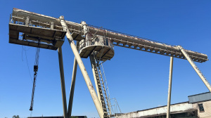 Два козловых крана. 15 и 12тн